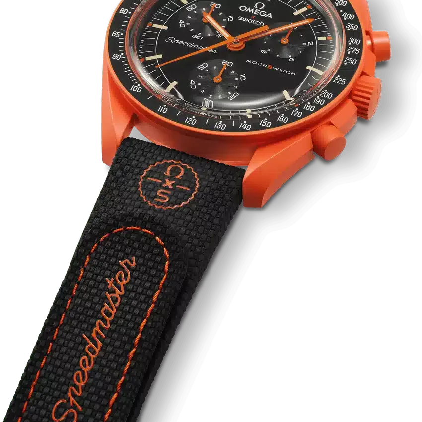 MoonSwatch en caoutchouc noir/orange